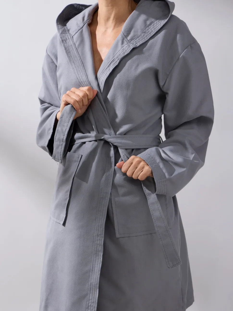 Albornoz microfibra adulto gris