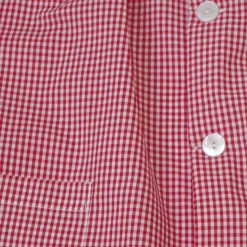 Bata escolar con botones rojo