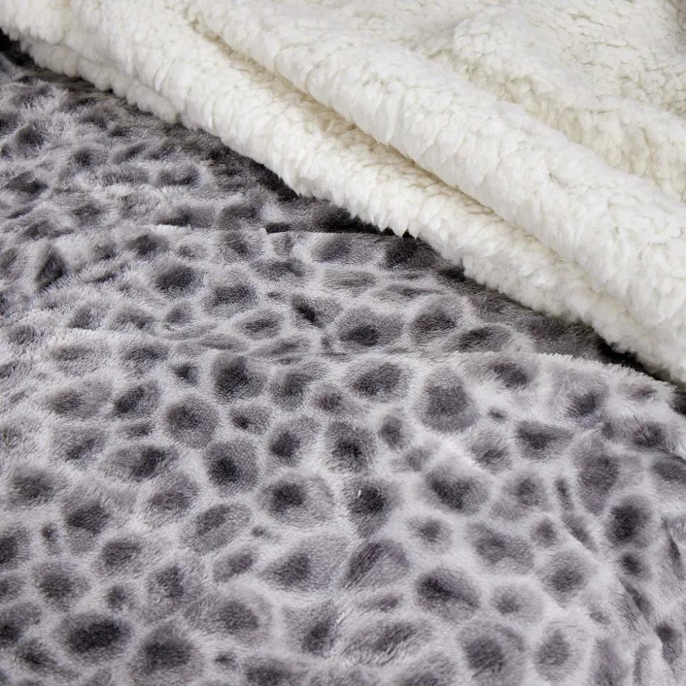 Manta sherpa animal print gris
