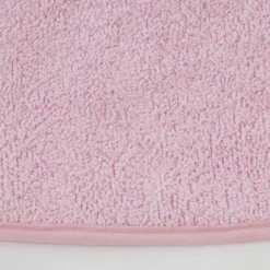 Pack 3 baberos rizo guardería color rosa con elástico. Lavables, exterior de rizo y reverso impermeable. Medidas: 33x29cm